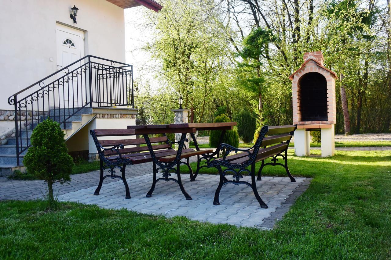 Domki Cztery Pory Roku Czchow Exterior photo